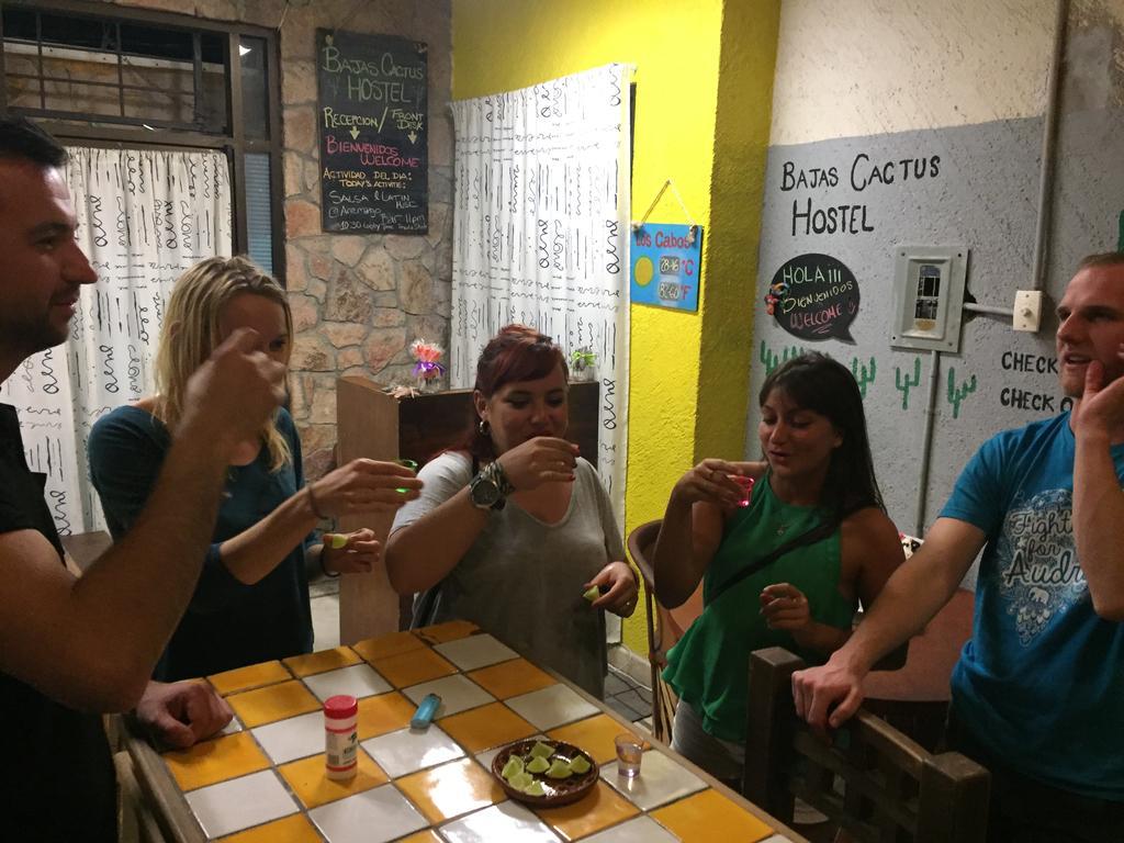 קאבו סן לוקאס Bajas Cactus Hostel מראה חיצוני תמונה