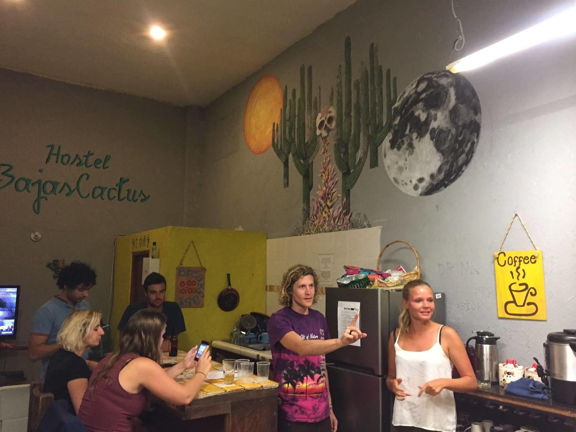 קאבו סן לוקאס Bajas Cactus Hostel מראה חיצוני תמונה